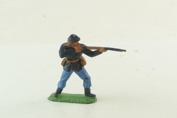 Timpo Toys Solids Union Army soldier standing, firing with rifle