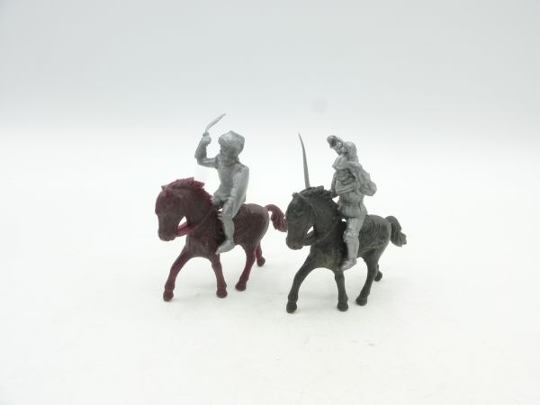 2 rare knights on horseback with lance resp. sword