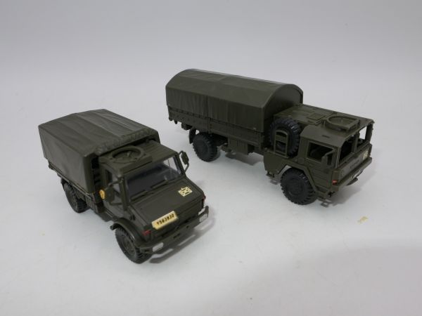 Roco Minitanks 2 trucks
