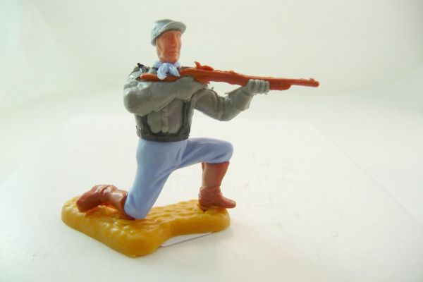 Timpo Toys Confederate Army soldier with black braces, kneeling firing with rifle