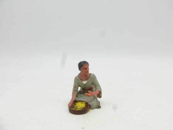 Elastolin 4 cm Woman with bowl, No. 6832, light grey - rare colour