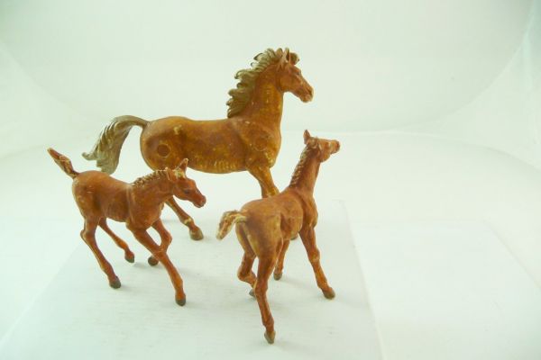 Elastolin soft plastic Horse with 2 foals (brown) - rare positions
