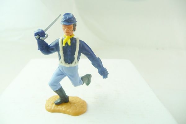 Timpo Toys Union Army soldier 3rd version running, striking sabre from above