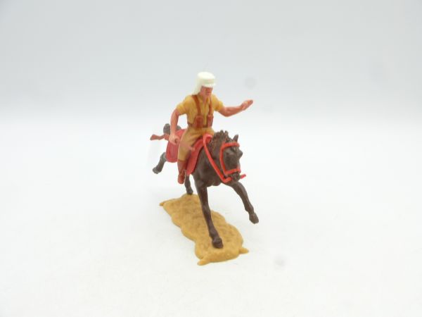 Timpo Toys Foreign legionnaire on horseback with rifle, saluting