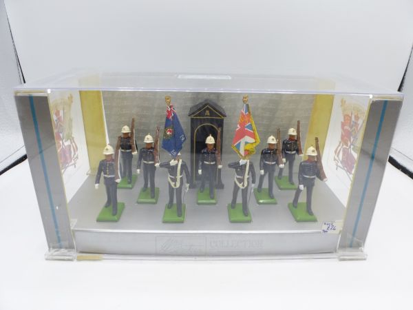 Britains Collection, "The Royal Marines", showcase with 9 figures