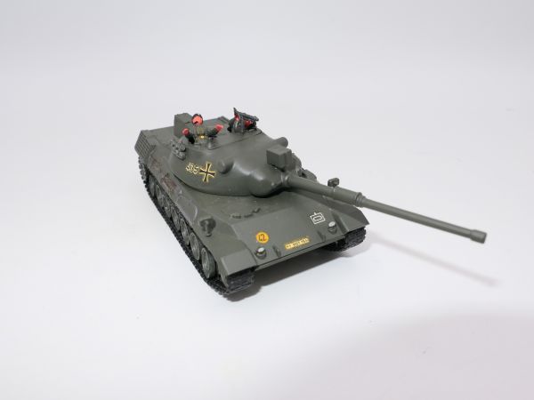 Leopard tank (similar to Roco) - scope of delivery see photos