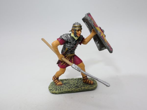 Germania 4 cm Legionary with pilum, shield on top for defence
