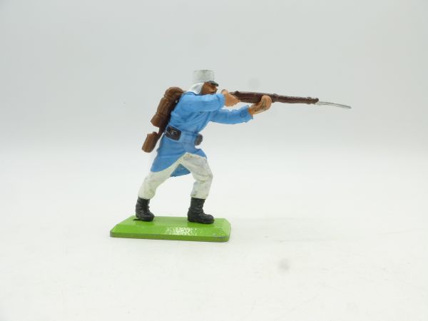 Britains Deetail Foreign legionnaire standing shooting