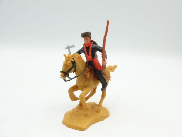 Timpo Toys Trapper on horseback - interesting modification, weapons not Timpo