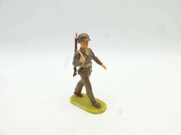 Elastolin 7 cm Soldier marching, rifle shouldered, painting 2