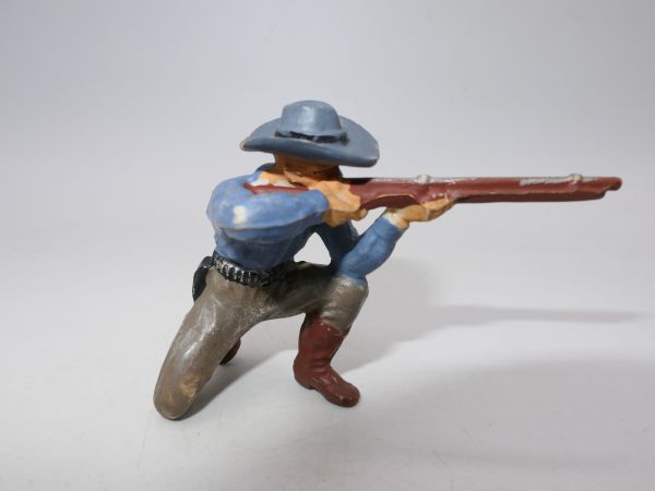 Elastolin 7 cm Cowboy kneeling and shooting, No. 6964, painting 2, blue shirt