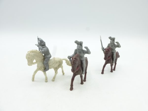 3 seltene Ritter zu Pferd, teils mit Lanze