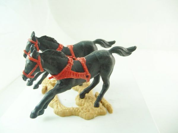 Timpo Toys Kutschgespann galoppierend, schwarz/rotes Zaumzeug
