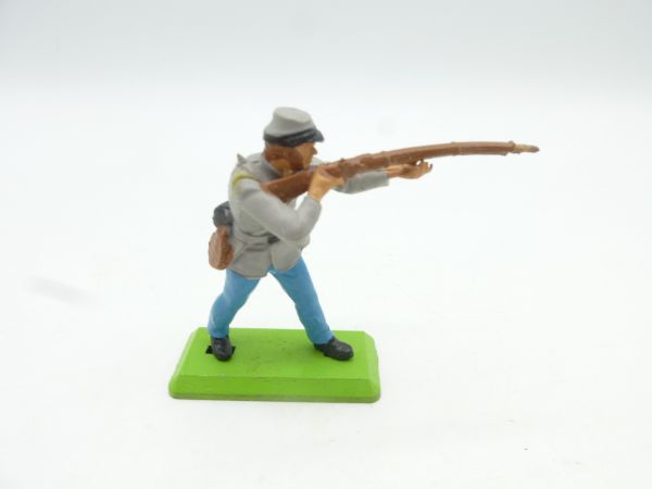 Britains Deetail Confederate Army soldier standing firing (movable arm)
