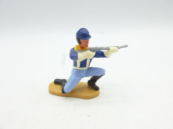 Timpo Toys Union Army Soldier 4th version, soldier kneeling shooting