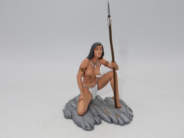 Phoenix Models Huntress with spear (80 mm series)