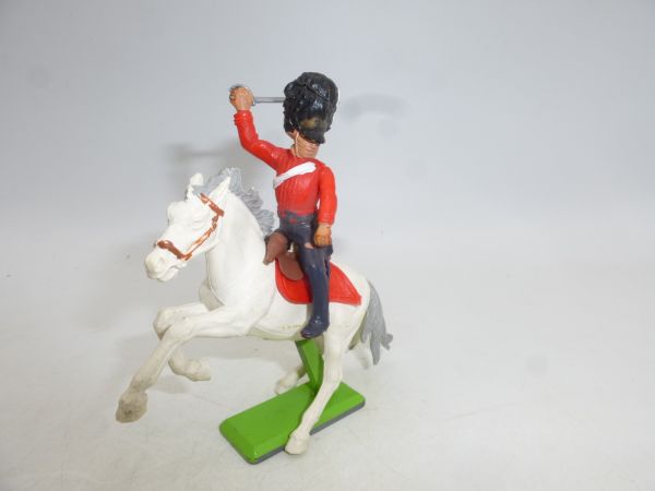 Britains Deetail Waterloo Soldat, Engländer zu Pferd, mit Säbel ausholend