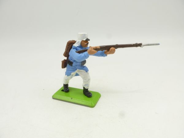 Britains Deetail Foreign legionnaire advancing with bayonet