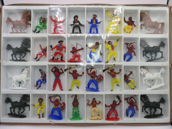 W. Germany / Jean Large box of Wild West figures, 32 pieces - some rare colours