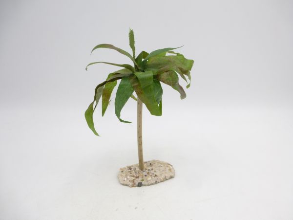 Small palm tree, fits e.g. Elastolin or Merten 4 cm series
