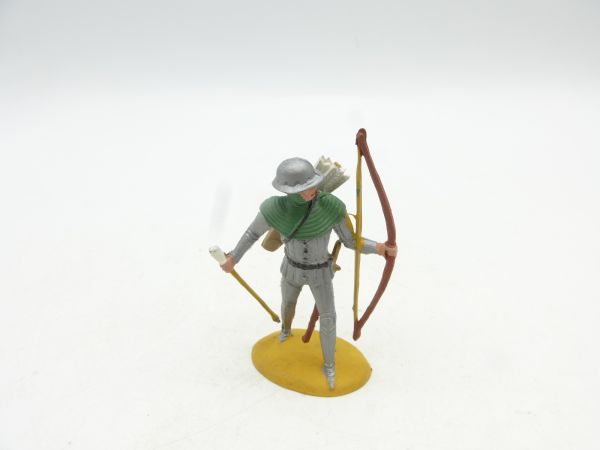 Merten 4 cm Archer, holding arrow sideways