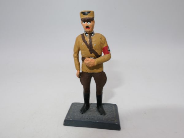 German Wehrmacht, soldier standing (height 6 cm)