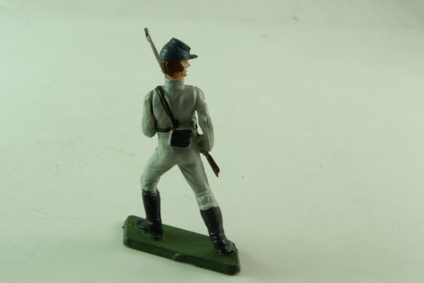 Starlux Confederate Army soldier with rifle, walking sidewards