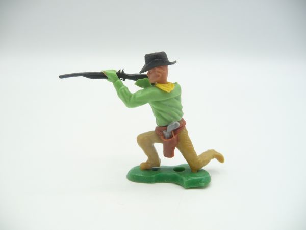 Cowboy kneeling firing, green