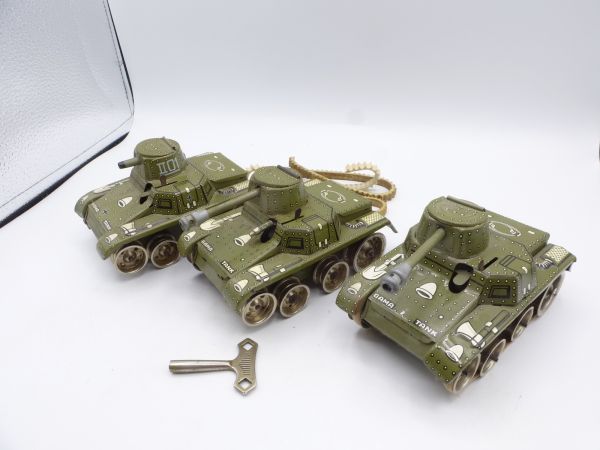 Gama 3 Panzer mit kleinen Mängeln - Schlüssel passt nicht