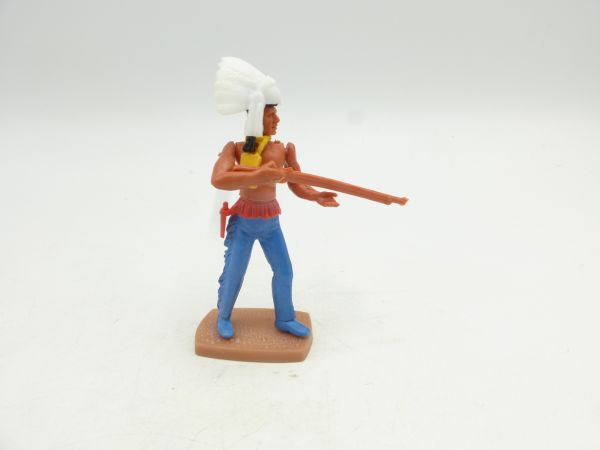 Plasty Indian standing with rifle - rare version