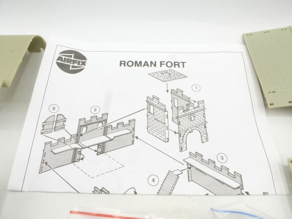 Airfix 1:72 Snap Together "Roman Fort" - figures loose but complete