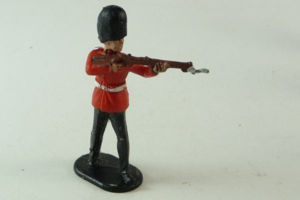 Crescent Guard, firing with rifle - good condition