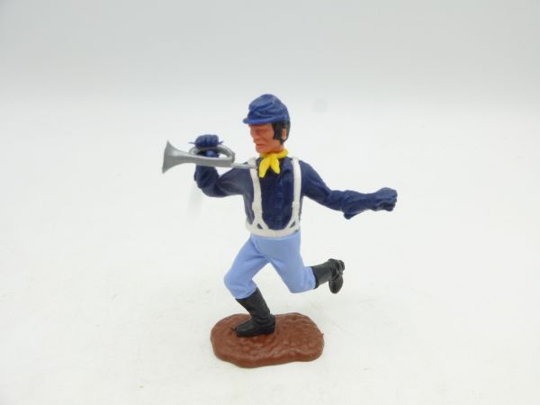 Timpo Toys Union Army soldier 3rd version walking with trumpet