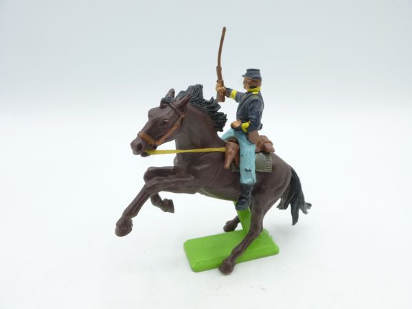 Britains Deetail Union Army Soldier riding, rifle high