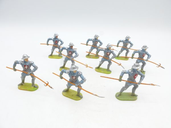 Elastolin 4 cm (damaged) 9 knights defending