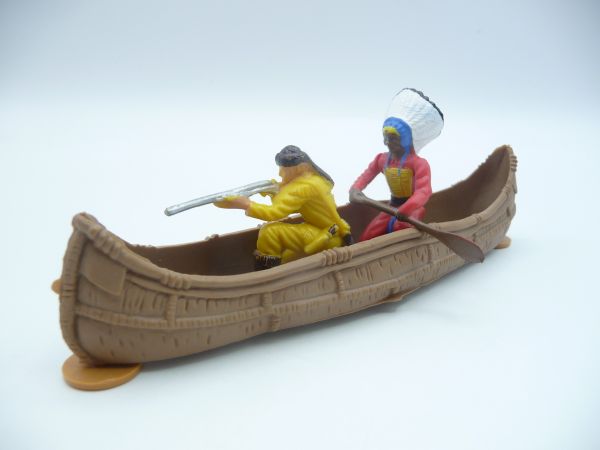 Britains Deetail Canoe with trapper + Indian