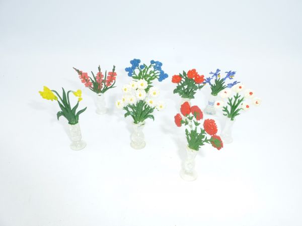 Margarinefiguren 8 bouquets in vases, different motifs
