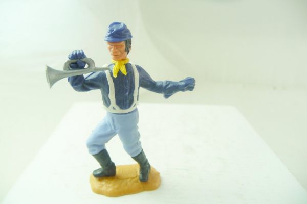 Timpo Toys Union Army soldier 3rd version standing with trumpet