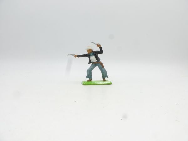 Britains Deetail Cowboy standing, firing wildly with 2 pistols