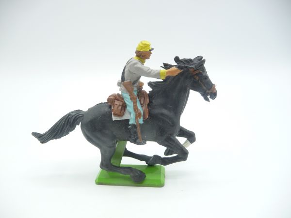Britains Deetail Confederate Army soldier on horseback, firing pistol
