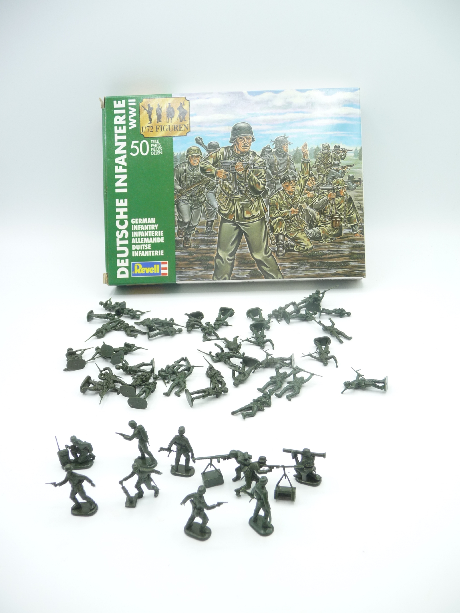 Revell #2502 WWII German Infantry 1/72 Scale 50 Pieces MIB on sprue 