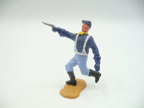Timpo Toys Union Army soldier 2nd version standing, firing with pistol