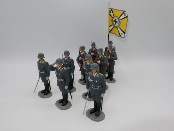 Preiser 7 cm Luftwaffe Soldaten stillgestanden (10 Figuren / 5 Positionen)