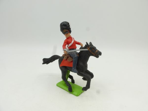 Britains Deetail Englishman on horseback, sabre sideways - great horse