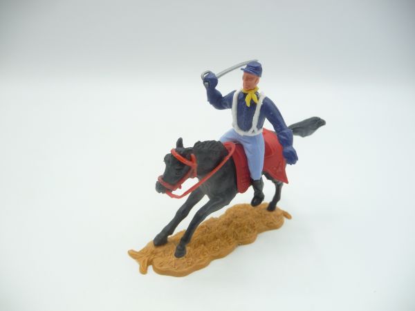 Timpo Toys Union Army soldier 2nd version riding striking with sabre