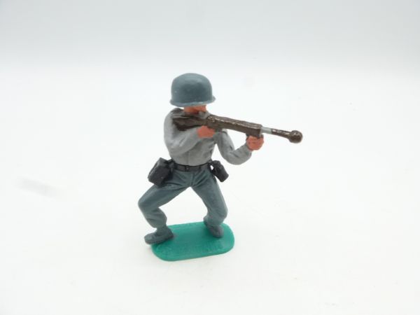 Timpo Toys Deutscher Soldat 1. Version schießend