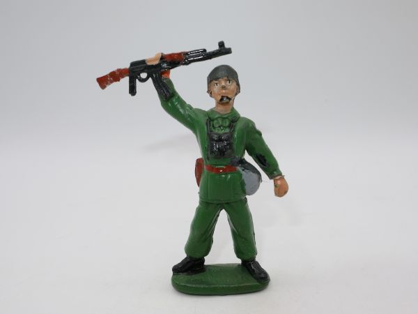 Soldier holding up rifle (plastic) - unused, great modification
