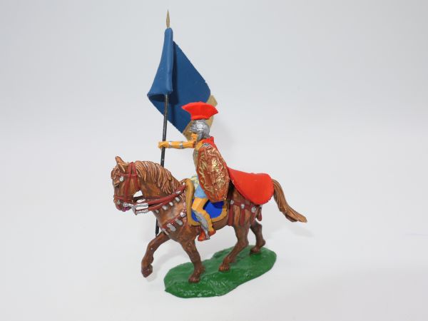Römischer Legionär zu Pferd mit Umhang + Fahne