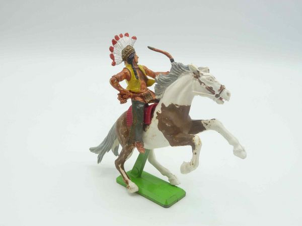 Britains Deetail Indian riding with bow