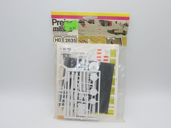 Preiser H0 Airport accessory set 1, No. 2635 - orig. packaging